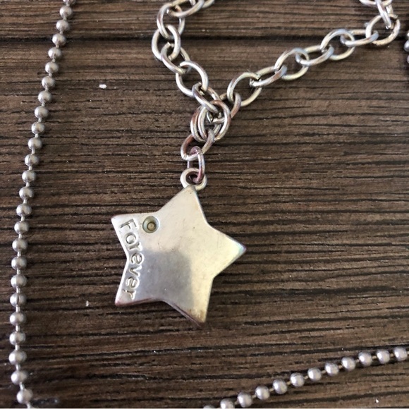 Sliver metal BFF bracelet and necklace set - Picture 2 of 3